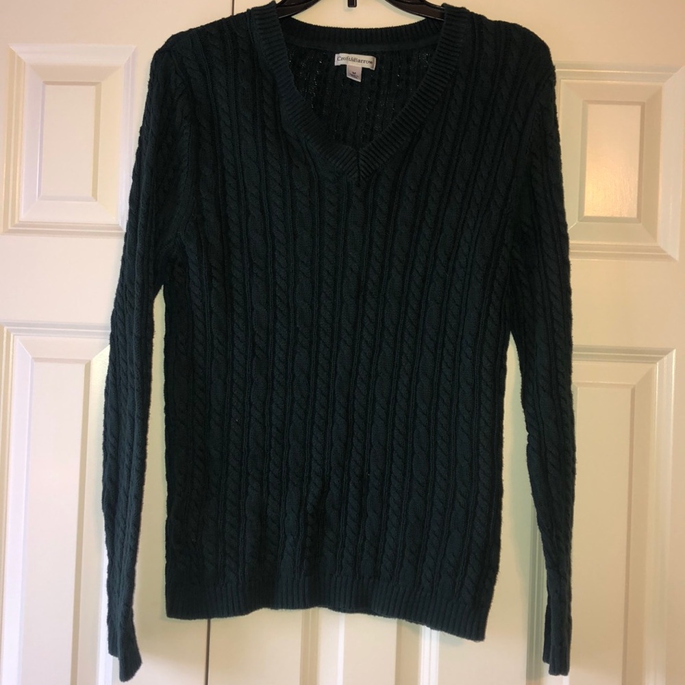 Dark green sweater
